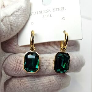 Green and Gold Crystal Earrings with Leverback Hoops (NWOT)